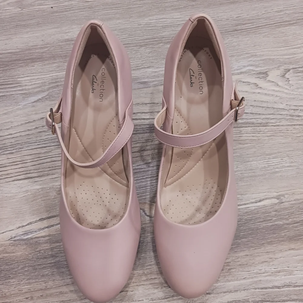 Clarks Classic Mary Jane Pumps in Blush Pink - - Picture 11 of 16